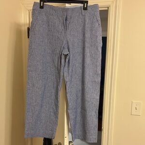 Vineyard Vines linen cropped pants.  Size 10